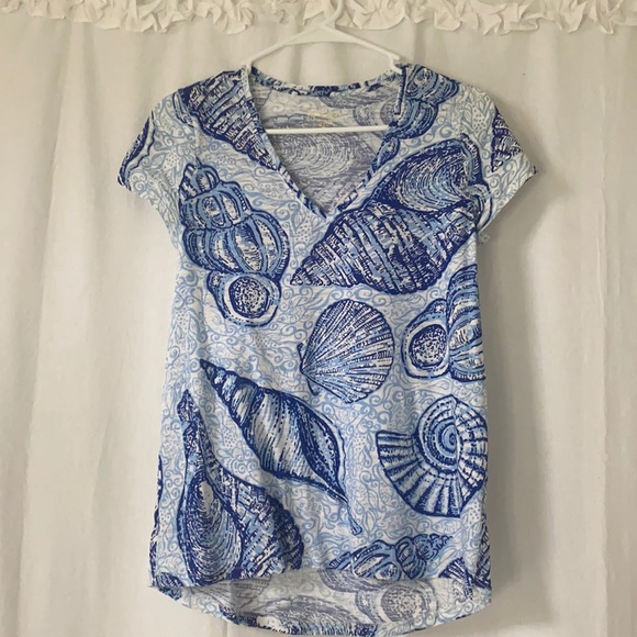 Lilly Pulitzer t-shirt with seashell design never worn, tags have been removed - Picture 1 of 2